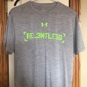 UA loose T-shirt gray like new